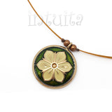 Small Round Dark Green And Snow White Necklace with Flower Motif